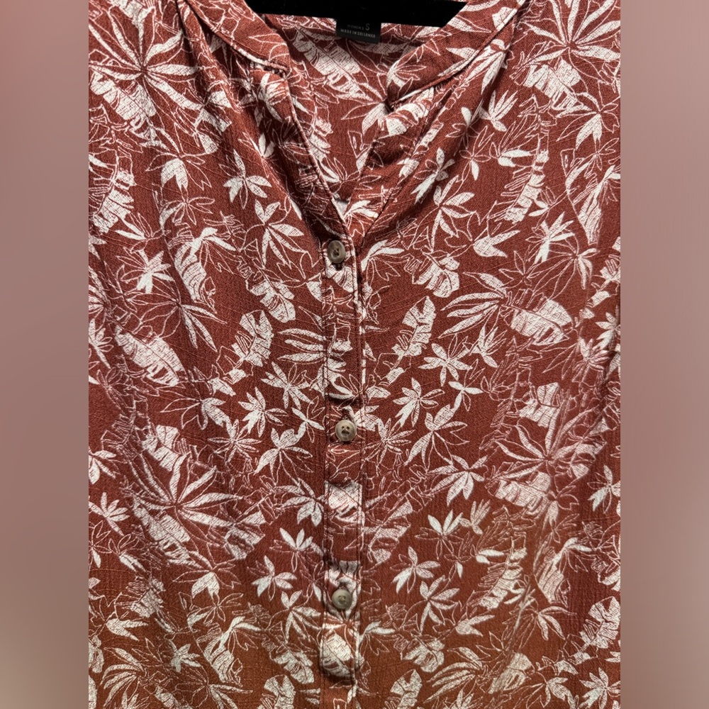 Eddie Bauer Shirt Womens Size S Brown Rivierah Tank Top Palm Print Blouse - Picture 5 of 7